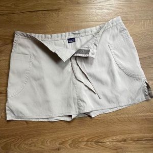 Patagonia Womens Khaki Skort - Size 8